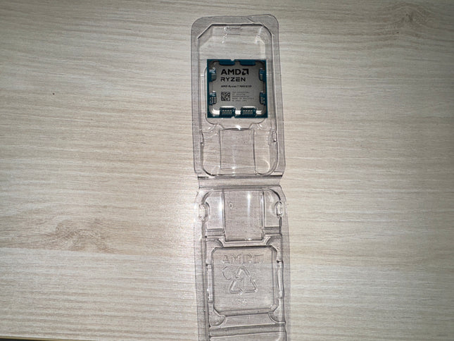 AMD Ryzen 7 9800X3D Tray CPU Prozessor AM5 8-Core 16-Thread 5,2 GHz