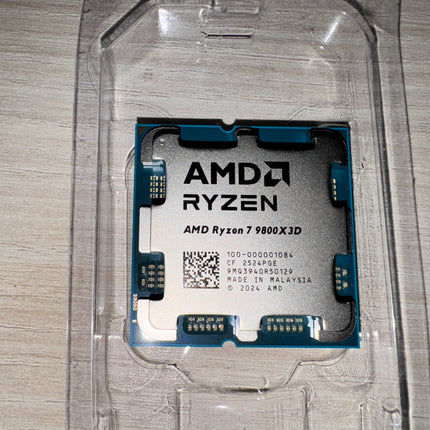 AMD Ryzen 7 9800X3D Tray CPU Prozessor AM5 8-Core 16-Thread 5,2 GHz