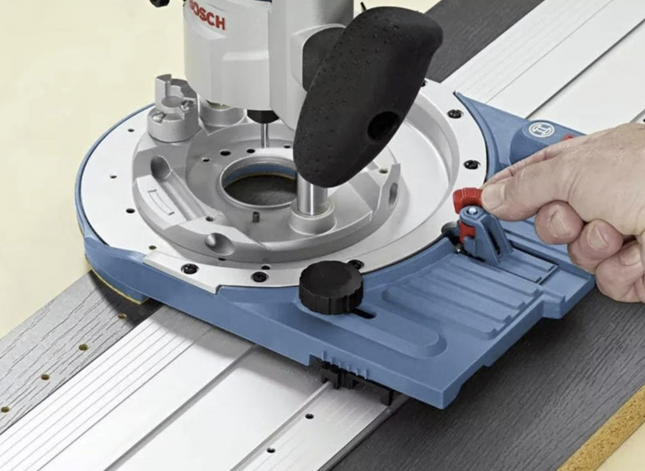 Bosch Akku-Kantenfräse GKF 18V-8 mit Taucheinheit, ohne Akku und Lader in L-BOXX
